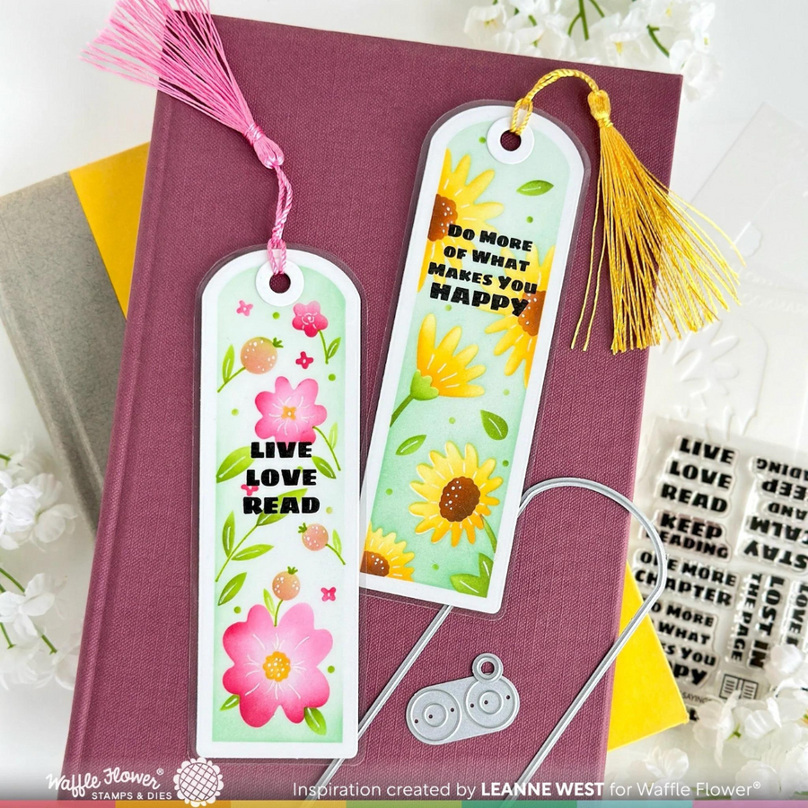 Waffle Flower - Round Floral Bookmark Duo Stencil