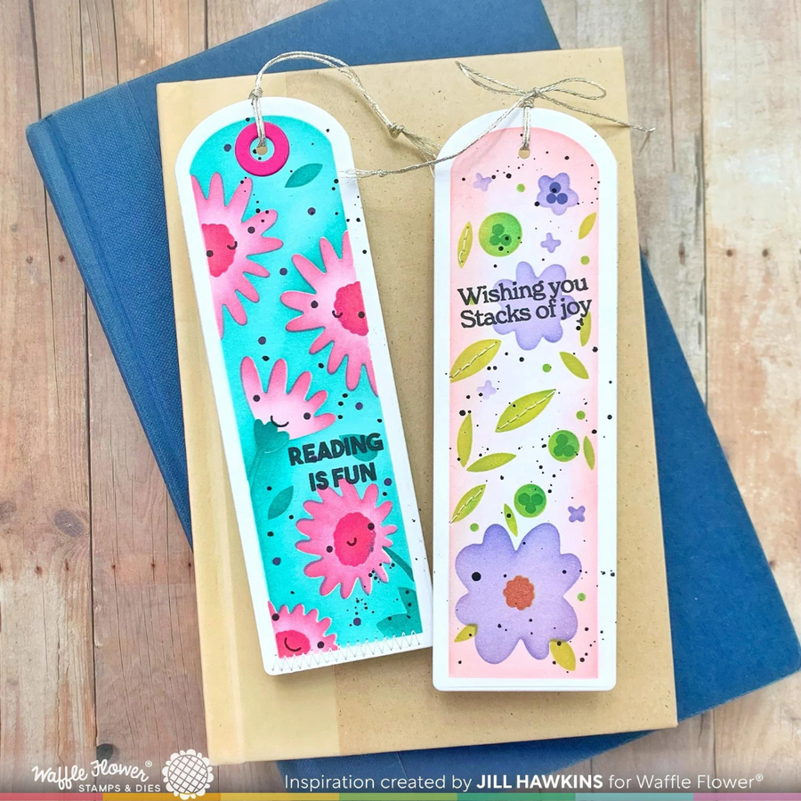 Waffle Flower - Round Floral Bookmark Duo Stencil