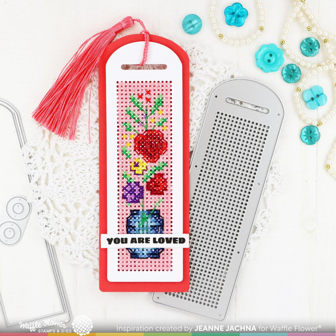 Waffle Flower - Stitchable Round Bookmark Die