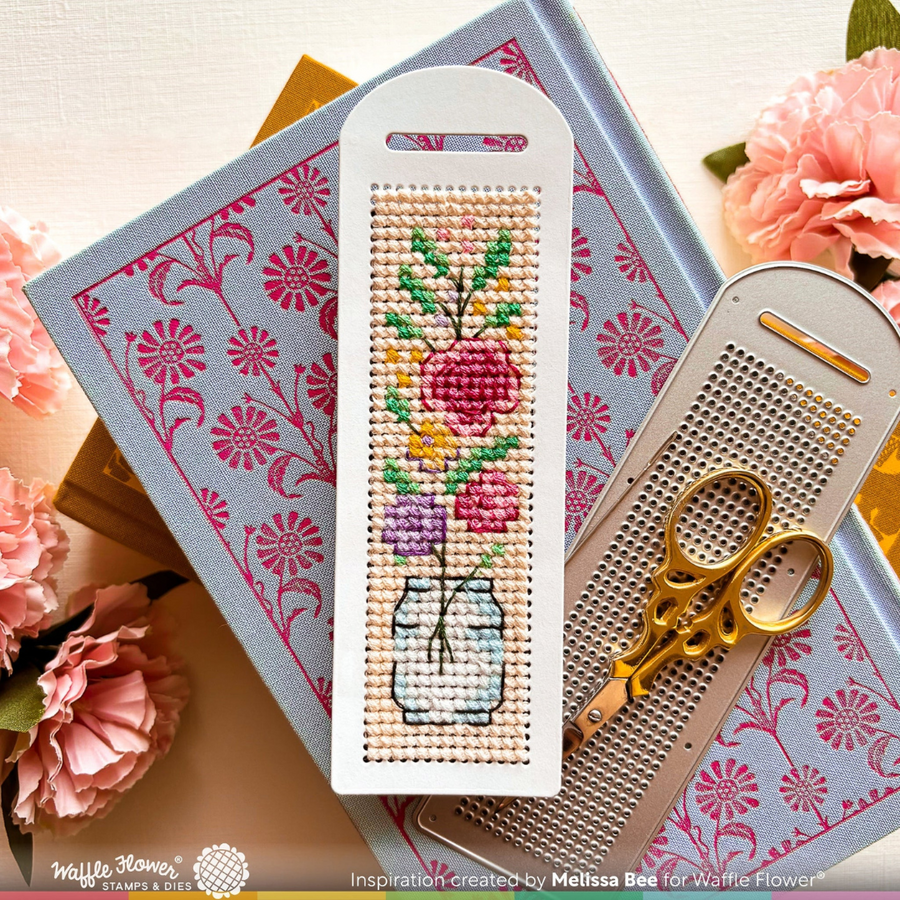 Waffle Flower - Stitchable Round Bookmark Die