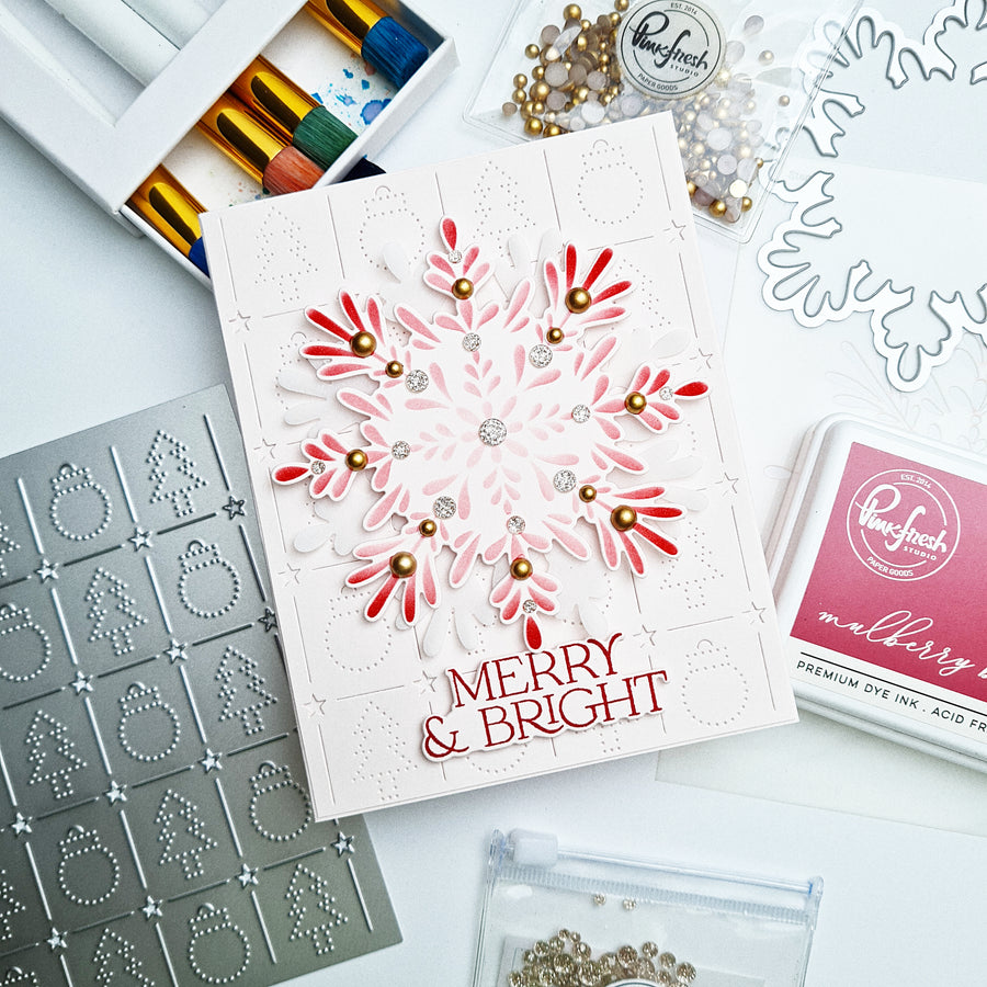 Pinkfresh Studio - Radiating Snowflake Stencil